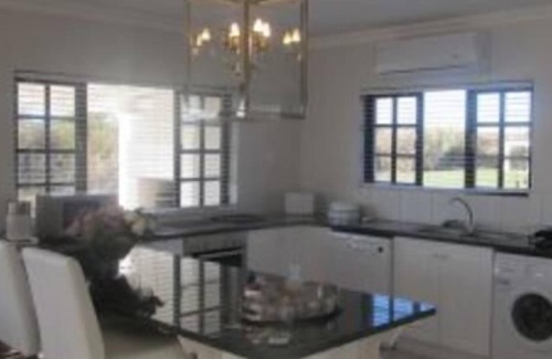 Mohokare Bed & Breakfast | La Riviera Guesthouse
