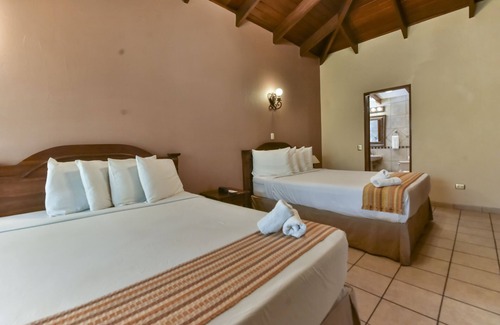 San Antonio de Belen Hotel | La Riviera Hotel B&B