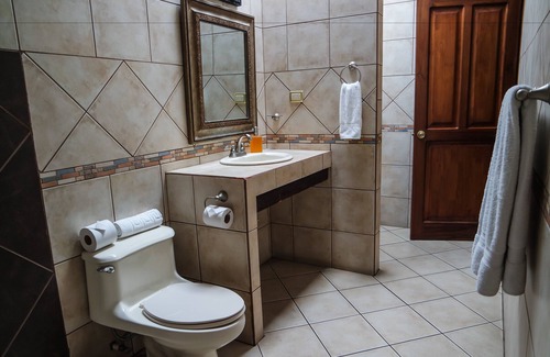 San Antonio de Belen Hotel | La Riviera Hotel B&B