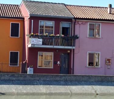 Loreo House | La Riviera
