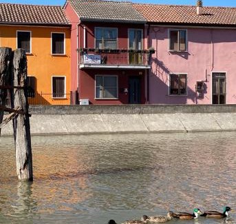 Loreo House | La Riviera