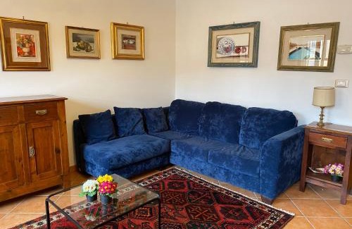 Loreo House | La Riviera