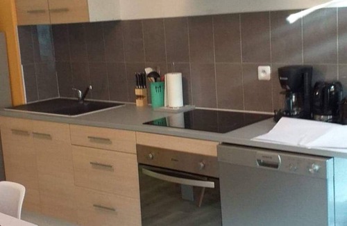 La Fere Apartment | La Riviera - Lovely and spacious studio apartment