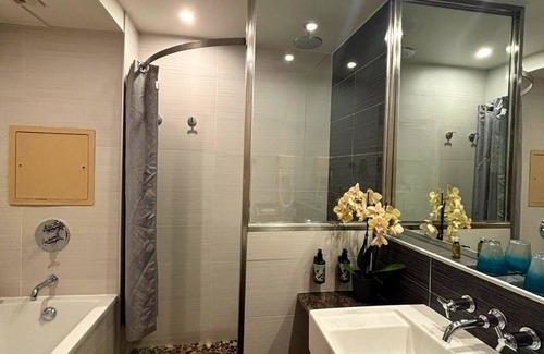 Yvoire Hotel | La Riviera Victoria