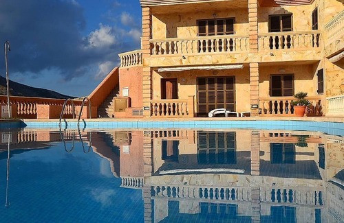 Cala Agulla Apartment | La Roca Azul Apartment with terrace and sea view, 1 bedroom, 1 living room, 1 bathroom, communal pool