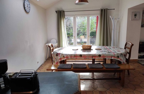 Noisy-sur-Ecole Cottage | La Rochetine-forêt des 3 pignons
