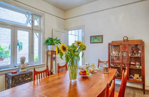 Roma Norte House | La Roma hidden treasure private 19th Century Suite