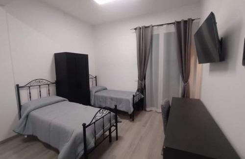 Ficarazzi House | La Rondine Bed