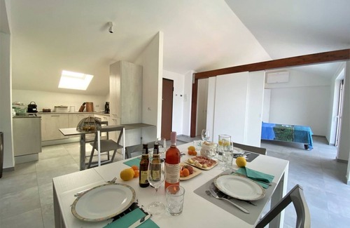 Argegno Apartment | La Rondinella - Loft with fantastic view on Lake Como