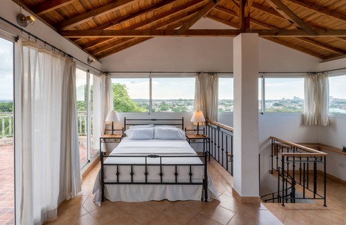Municipality of Diez de Octubre Bed & Breakfast | La Rosa de Ortega