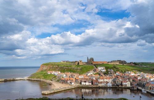 West Cliff Hotel | La Rosa Hotel