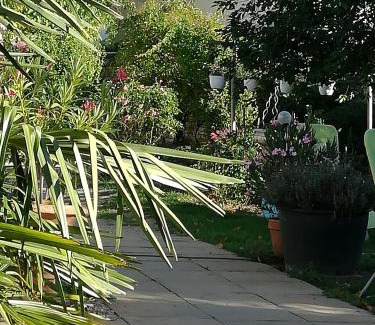 Chabournay Bed & Breakfast | la Rosaliere