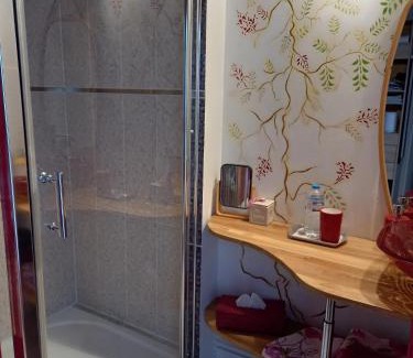 Trizay Bed & Breakfast | La Roseraie