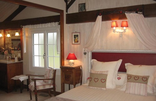 Trizay Bed & Breakfast | La Roseraie