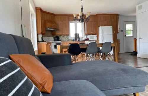 Saint-Raymond Ski Chalet | La Roue Dort