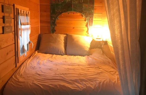 Coltines House | La roulotte au fond du pré