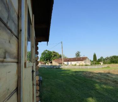 Puy-l'Eveque Other | la Roulotte de la Borde