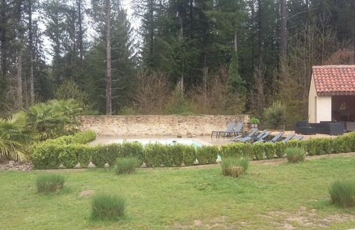 Sousceyrac Bed & Breakfast | La Roussilhe