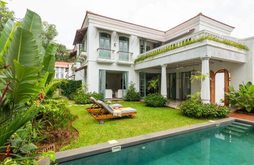Parra Villa | La Rozalia, Exquisite 4 BHK Villas with Large Pool, Garden, Dedicated Caretaker, Terrace, 2 mins from the famous Dear Zindagi Road
