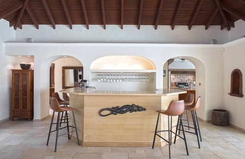 Les Terres Basses Villa | La Salamandre, Lagoon front villa with pool, airport pickup & concierge service