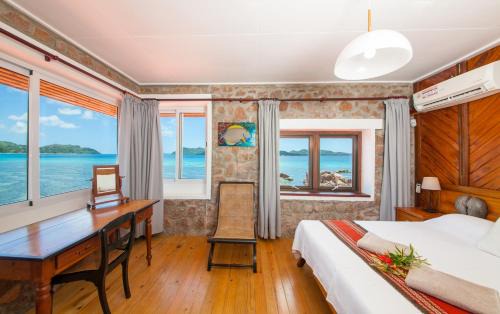 Praslin Island Villa | La Saline