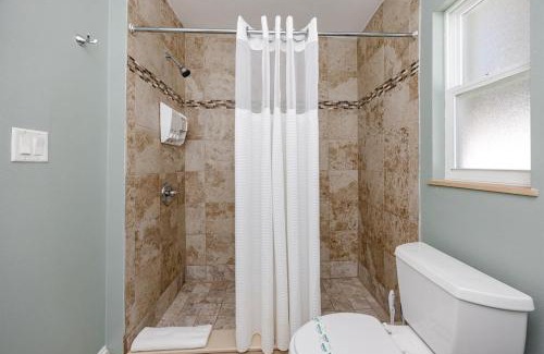 North Hyde Park House | La Salle Guest House