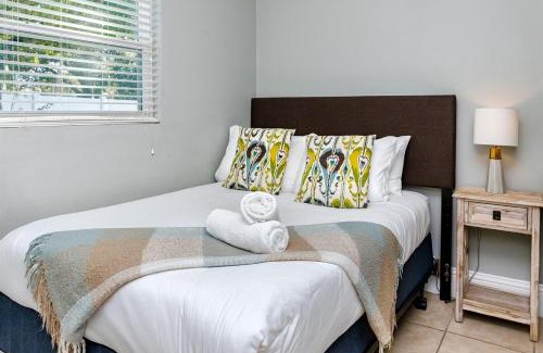 North Hyde Park House | La Salle Guest House
