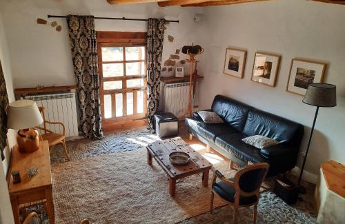 Santa Cruz de Nogueras House | La Sargantana Turismo Rural