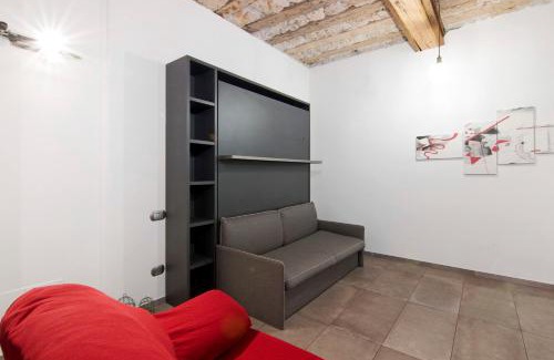 Porlezza Apartment | La Sartoria