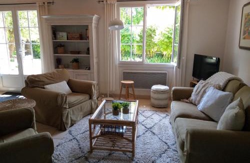 Champeaux House | La saunière - Chez Hélène - Gîtes en baie