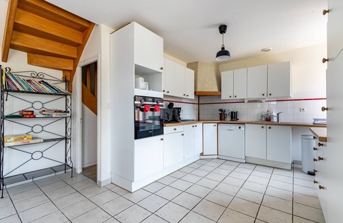 Landevieille Cottage | "La Savarière": Cottage and beach for 12 people