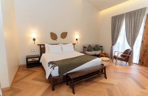 Hoa Lu Hotel | La Sen Village