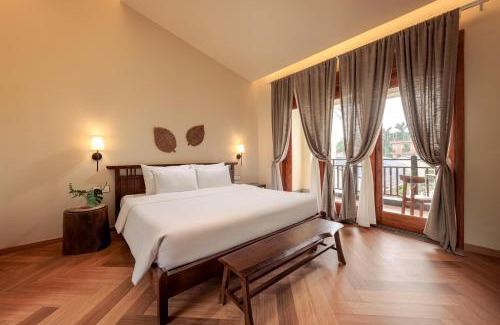 Hoa Lu Resort | La Sen Village