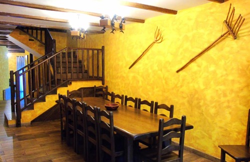Tamajon House | La Senderuela
