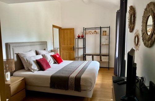 Mejannes-les-Ales Bed & Breakfast | La Serre Des Mourgues