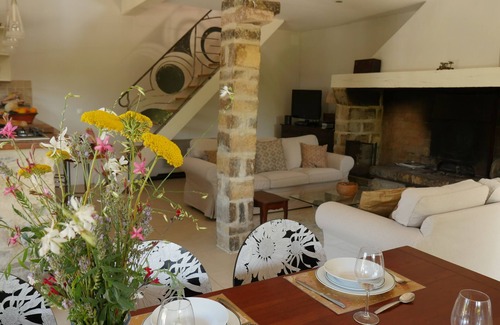 Mayronnes House | LA Source, House With Heated Saltwater Pool Near Lagrasse, Sleeps 9