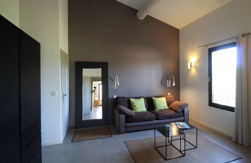 Cairanne Other | LA SUITE DU MAS DES AKENES (2 people - Children not admitted)