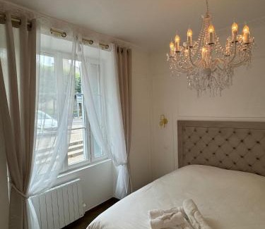 Mitry-Mory Apartment | La Suite Haussmannienne