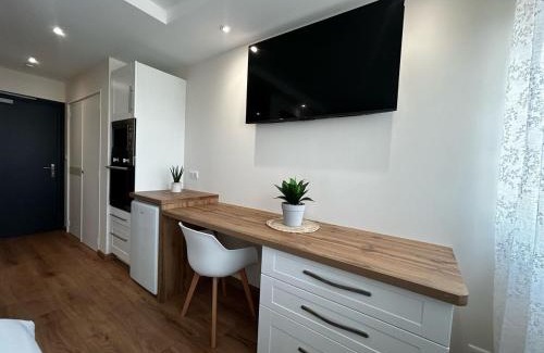 Panazol Apartment | La Suite Porcelaine, calme et chic