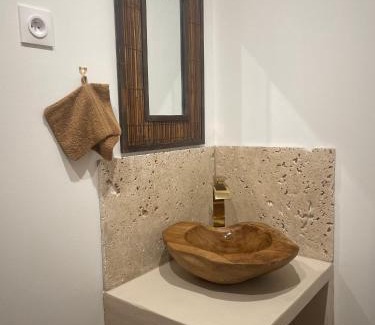 Bouillargues House | La Suite Safari Luxe SPA