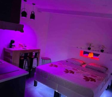 Tremblay-en-France House | La Suite Sun Set