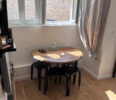 Aumont-en-Halatte Apartment | La tête dans les étoiles