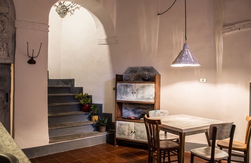 Bagnaia Apartment | La Tana del Ghettaccio