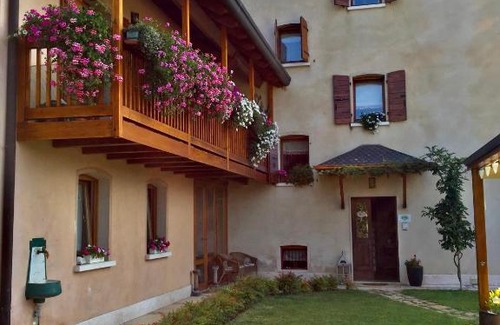 Feltre Bed & Breakfast | LA TANA DEL GRILLO