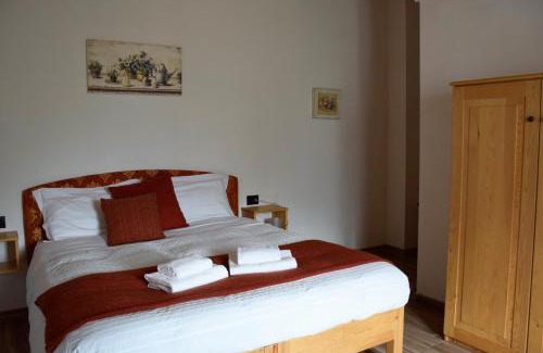 Camerata Cornello Bed & Breakfast | La Tana del Tasso Rooms&Breakfast