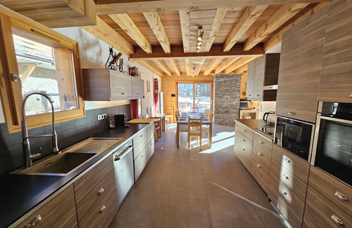 Vars Ski Chalet | LA TANIERE