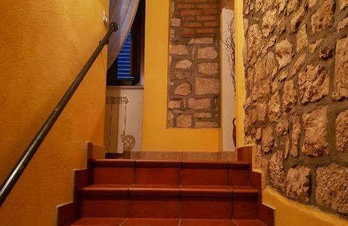 Morcone House | La Taverna