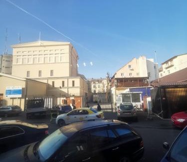 Satu Mare Apartment | La teatroom