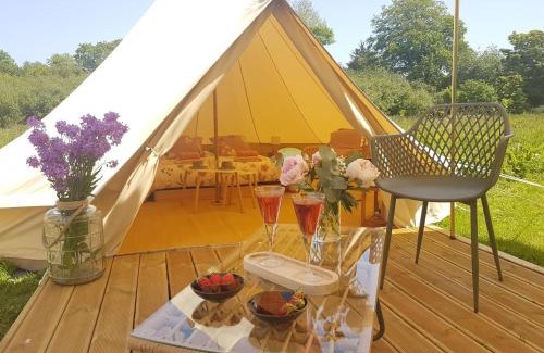 Ploumilliau Bed & Breakfast | La tente de kergomar