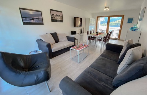 Savines-le-Lac Apartment | La Terrasse au Bord du Lac, vue Panoramique 180 °, Appt 2 ch